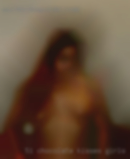 5'1 chocolate kisses girls sweet and naughty in Penn.